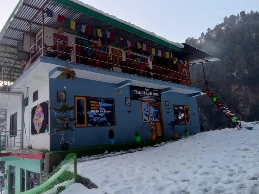 The Claud Inn - Image 1