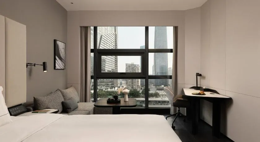Atour Hotel Chongqing Guanyinqiao Pedestrian Street Century New City - Image 1