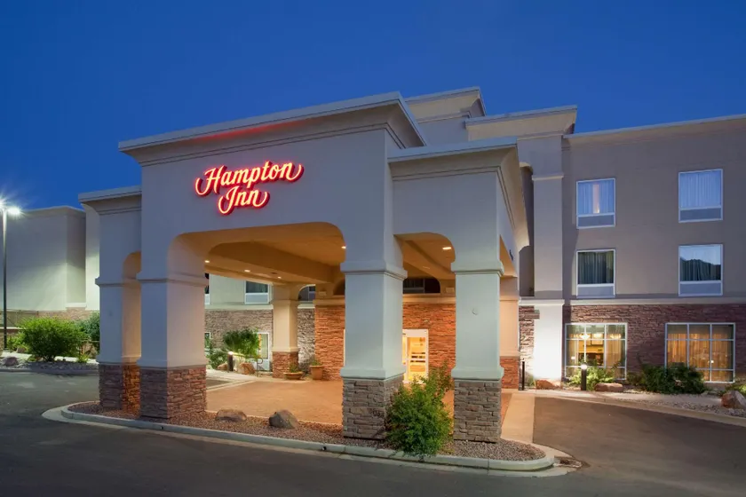 Hampton Inn Moab - Image 1