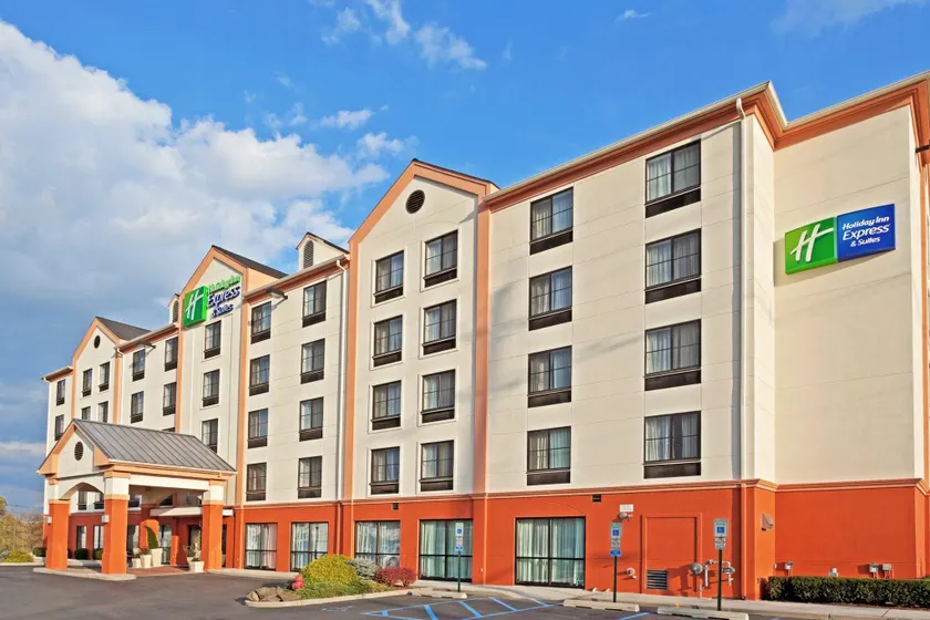 Holiday Inn Express Hotel & Suites Meadowlands Area by IHG - Image 1