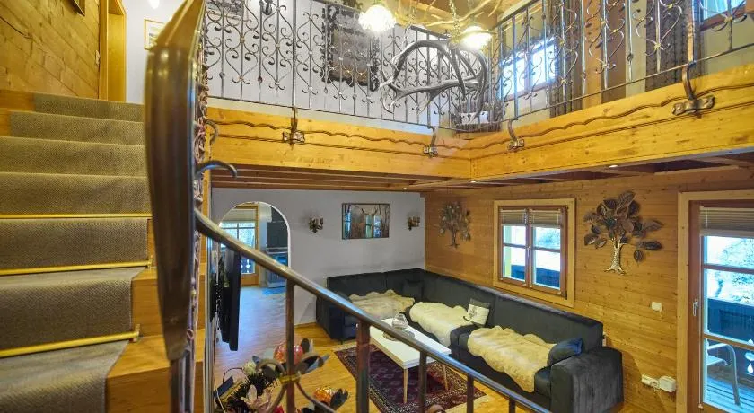 Alt Montafon Hotel Appartements - Image 1
