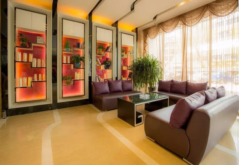 Lavande Hotels Potala Palace Najin Road - Image 1