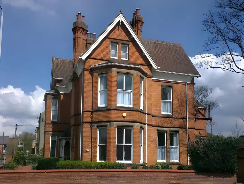 Holywell House - Image 1