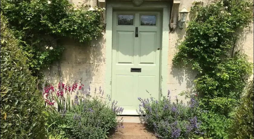 Church Cottage - Image 1