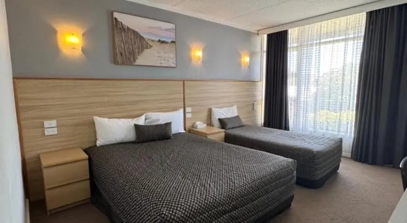 The Sands Motel Adelaide - Image 1