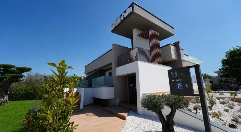 Maison d'Elite - Image 1
