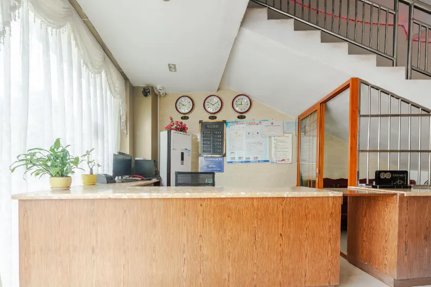 Tianlong Business Hotel - Image 1
