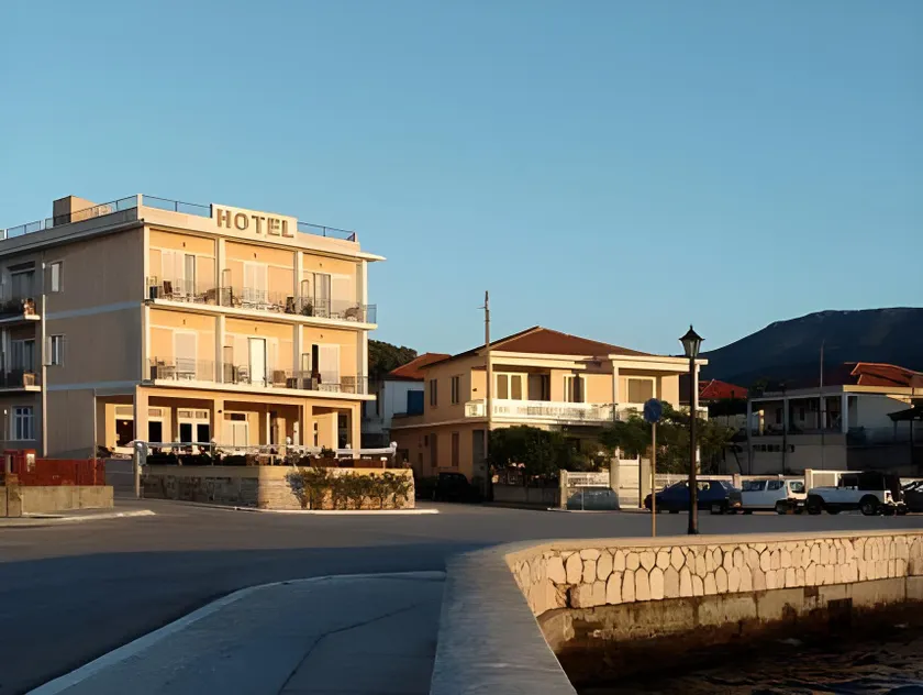 Mentor Hotel - Image 1