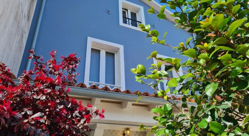 Casa Escarapote - Image 1