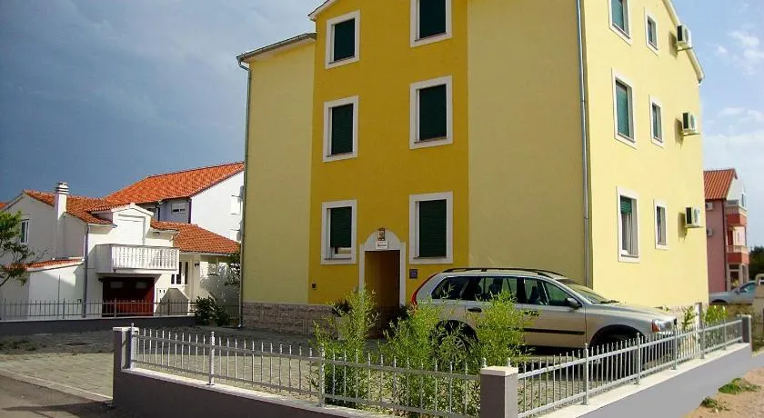 Apartments Marina - Image 1