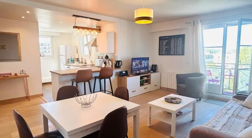 Bel appartement, proche gare, Poissy- Ouest Paris - Image 1