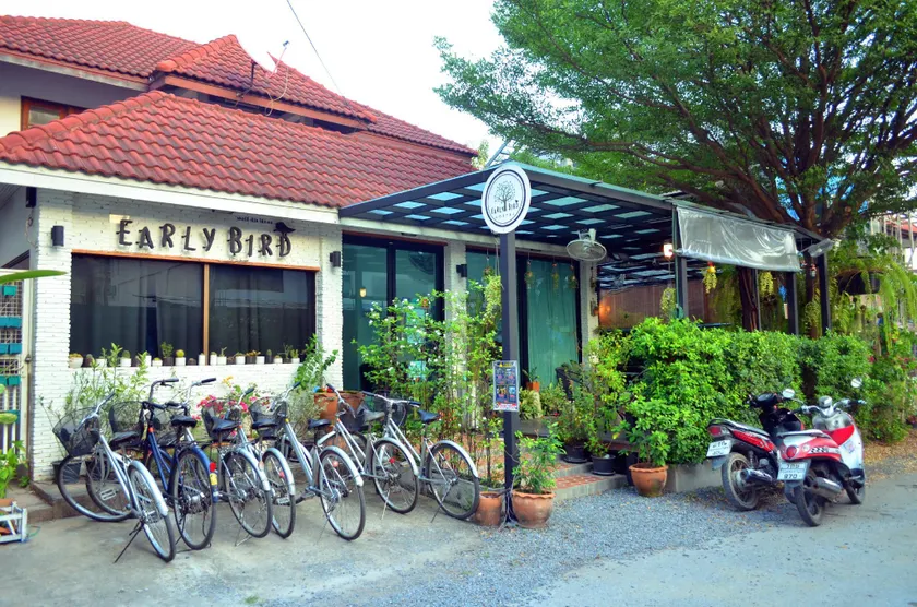 Early Bird Hostel Ayutthaya - Image 1