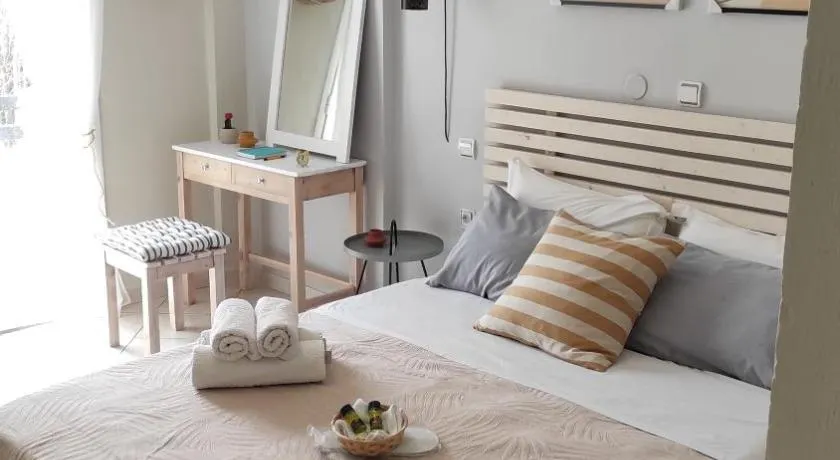 Boho Studios Liapades - Near restaurants, bus and beaches - Image 1