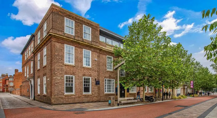 St Martins Lodge - Image 1