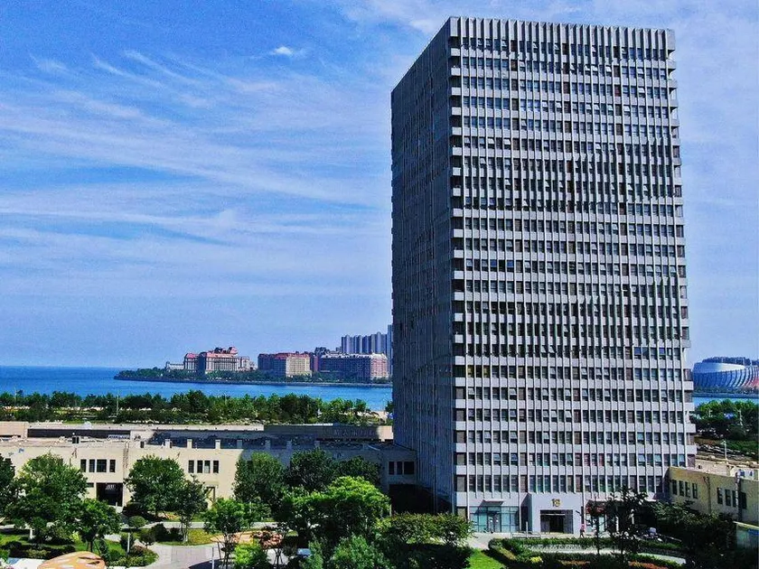 Famorly Hotel - Image 1