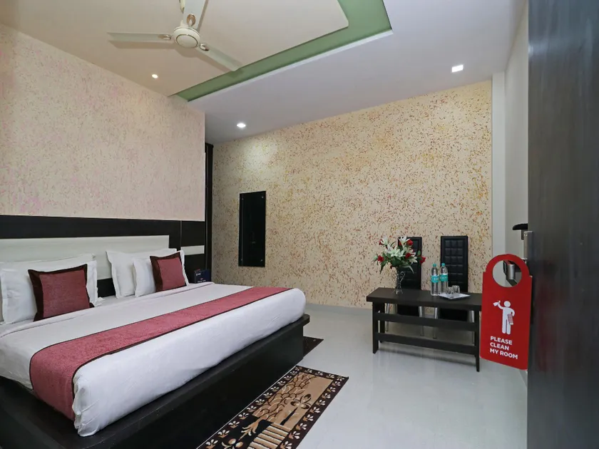 OYO 10133 Hotel Rama Grand HS - Image 1
