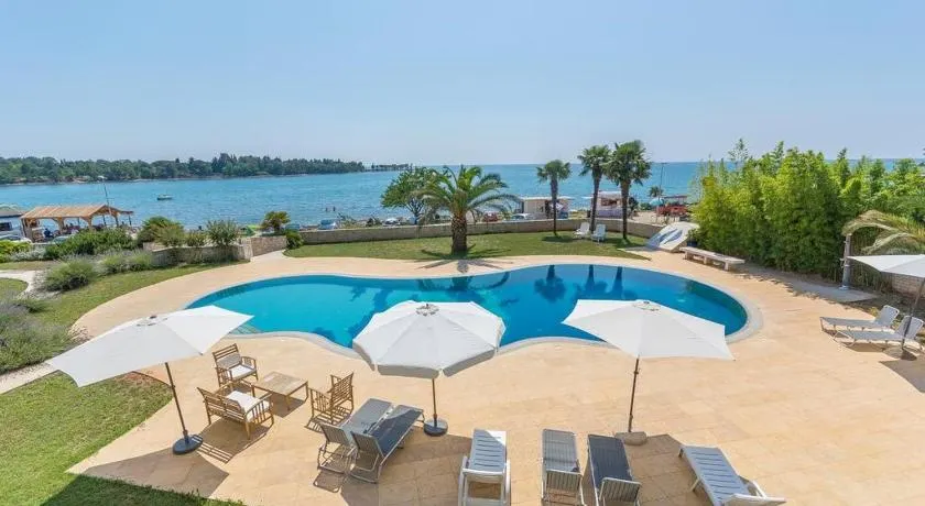 San Lorenzo Villas Residence - Image 1