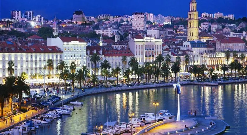 Visilo Apartment Split - 10 min to Old Town - Park & Sea - Image 1