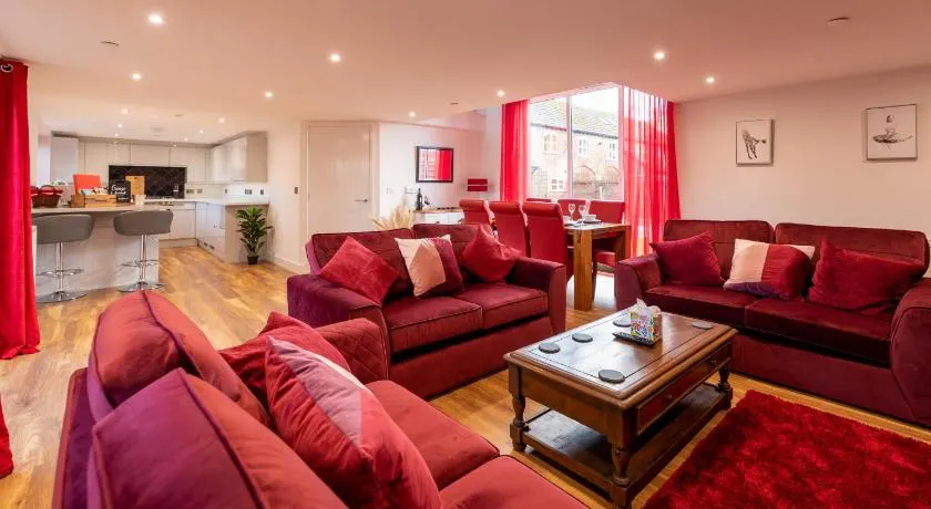 Caer Fedwen Barns Cariad Spacious self catering 3 bed Group Getaway Luxury Cottage with Private Hot Tub - Image 1