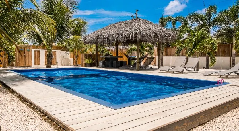 BEACHES Studio Apartments Bonaire - Image 1