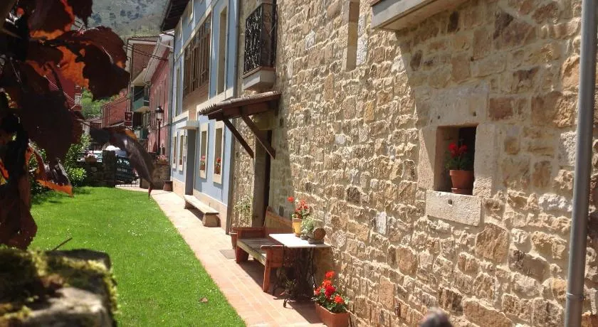 Casa de la Tila - Image 1