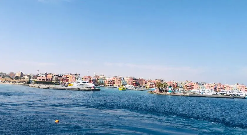 Red Sea Tiba plaza Apartment - Image 1