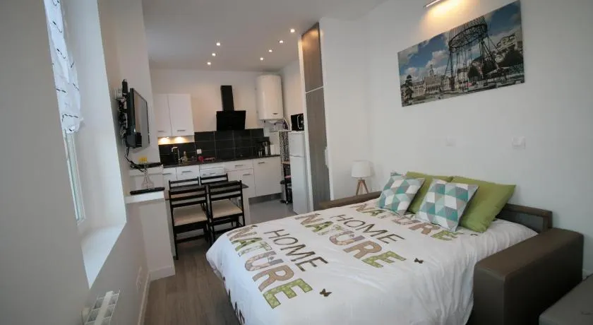 Comme à la Maison - BELLEVUE - Image 1