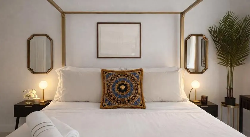 Executive Club Suite by Untitled Stay - Image 1