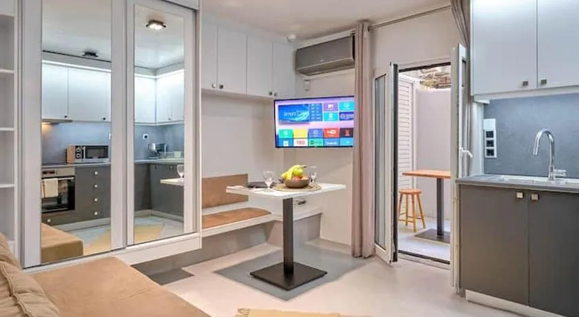 Chic Studio in central Athens - Image 1