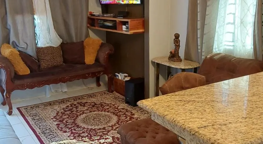Zipcode Hideaway Guesthouse - Image 1