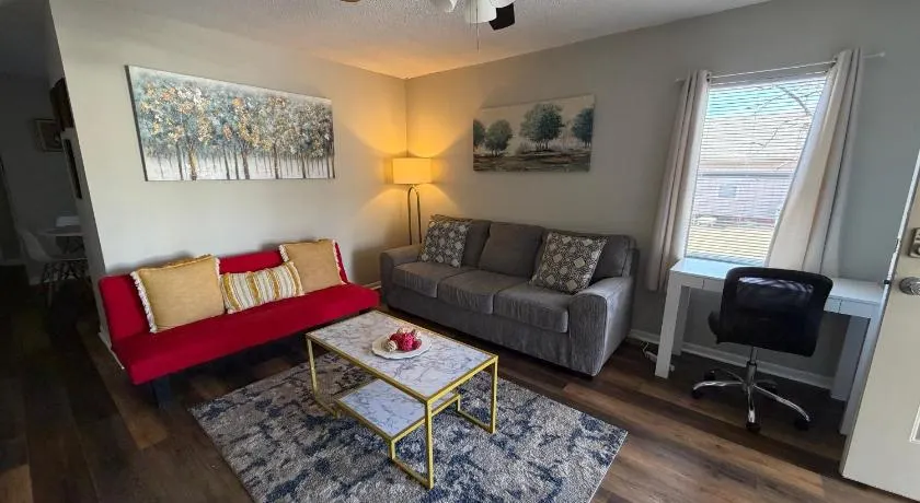 Peaceful Cozy Apartment in the Heart of Valdosta - Image 1
