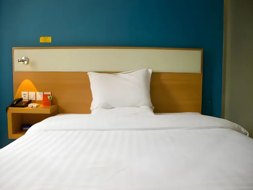 7Days Inn Shenzhen Long Hua - Image 1