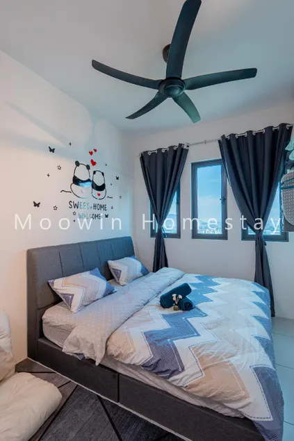 Comfy Studio Room by Moowin - Image 1