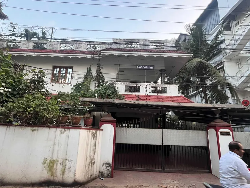 SPOT ON R K Palace - Image 1
