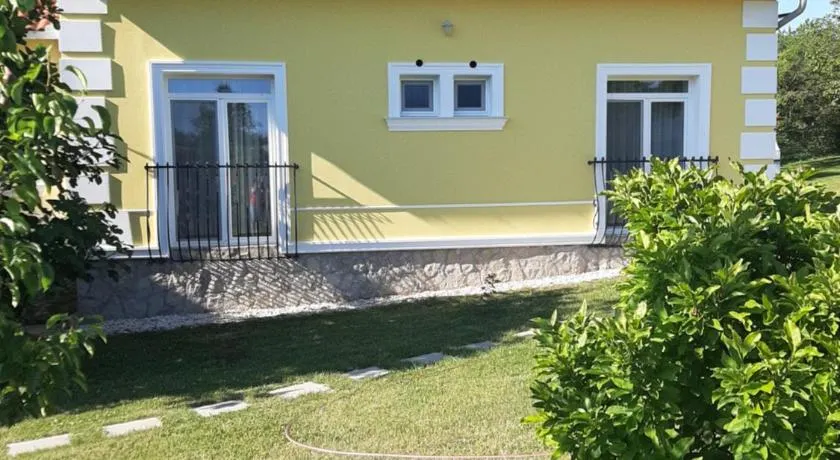 Kondics Apartmanház - Image 1