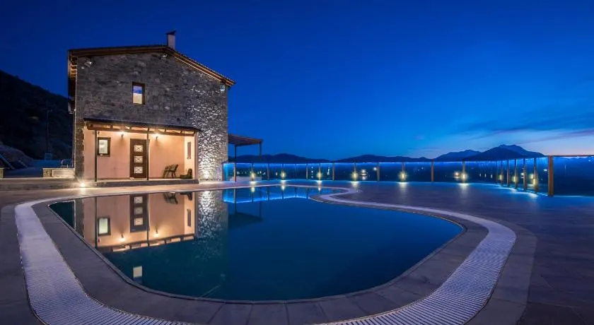 The View Village - Villas Suites & Spa - Image 1