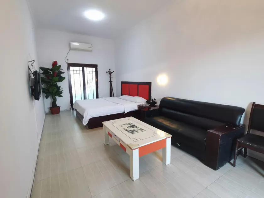 Shuanshan Hotel - Image 1