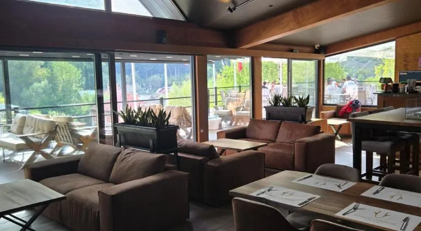 Grand Chamois Hotel & Spa - Image 1