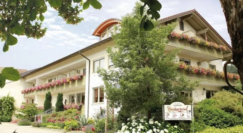Landhotel Buchbergerhof - Image 1