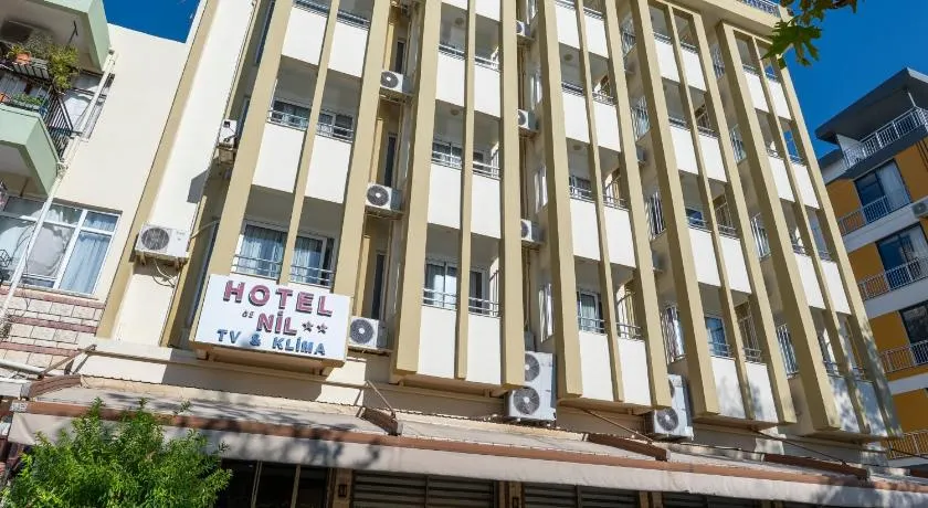 River City Hotel - Image 1
