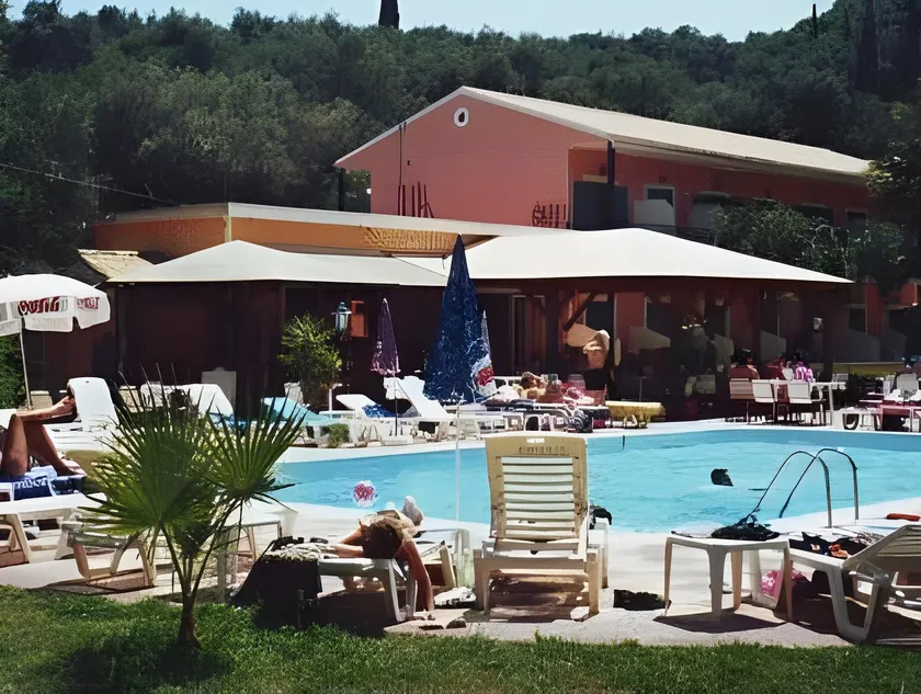 Phivos Hotel - Image 1