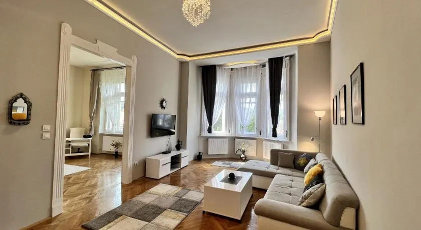 Krisztina Apartments - Image 1