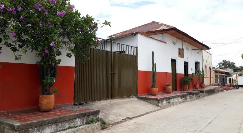 Hostal Villa Cecilia - Image 1
