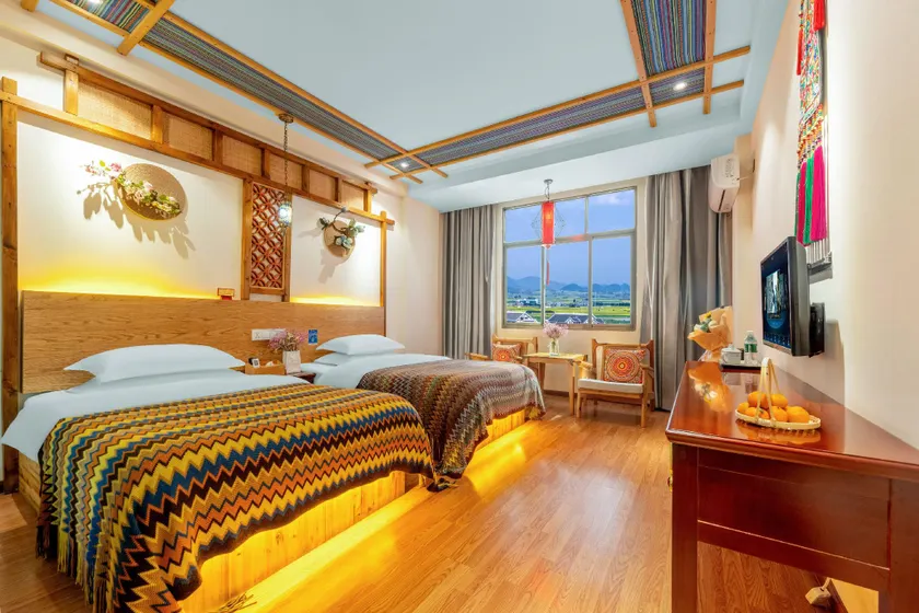 Luoping Shengangwan Hotel - Image 1