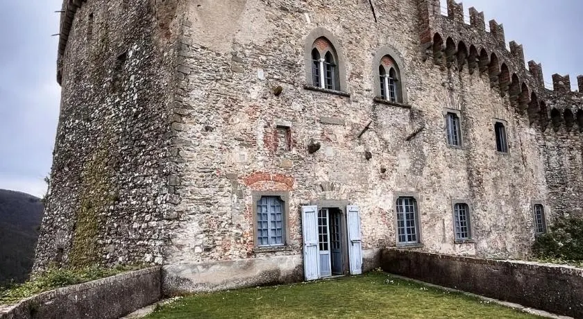 Castello Malaspina di Fosdinovo - Image 1