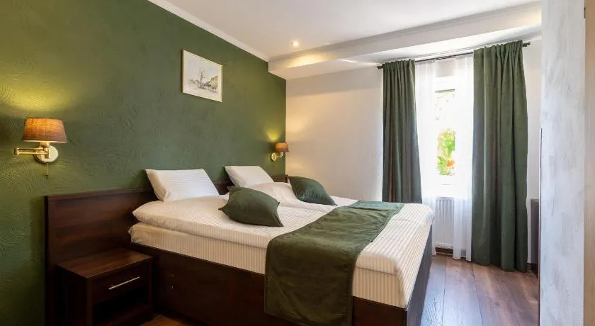 Jupa's Hotel - Image 1