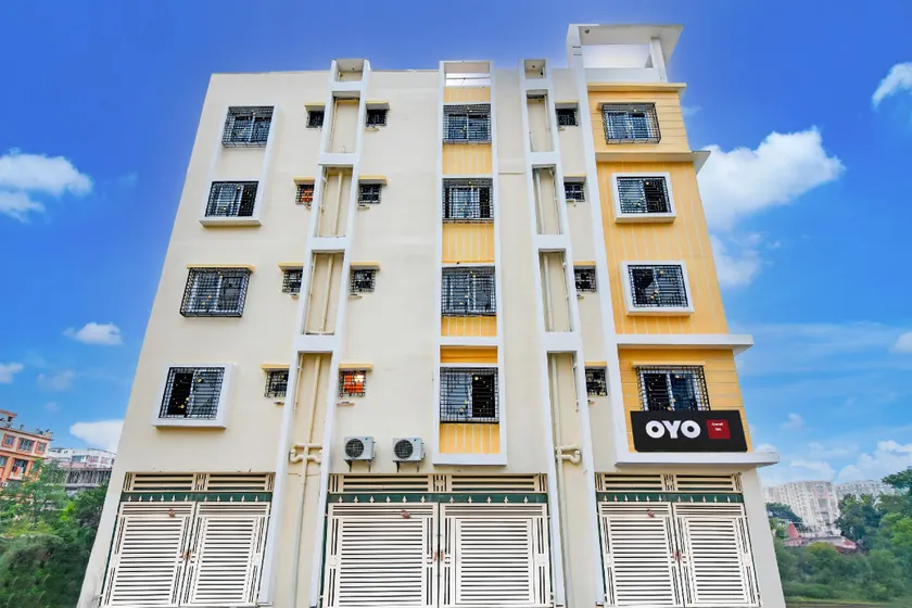 Hotel O Grand Inn - Image 1