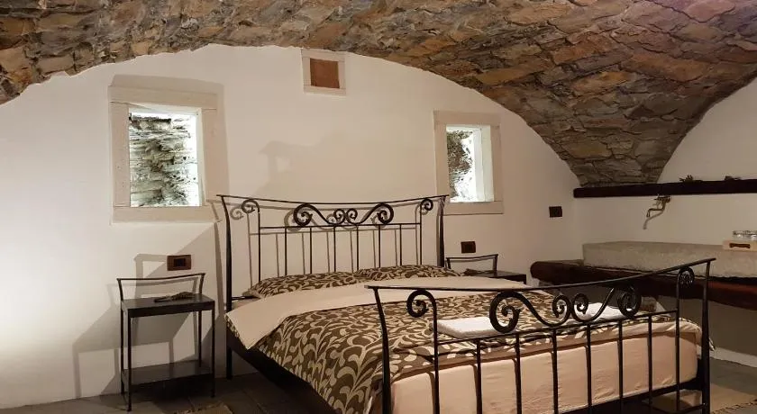 Wine cellar room - Image 1
