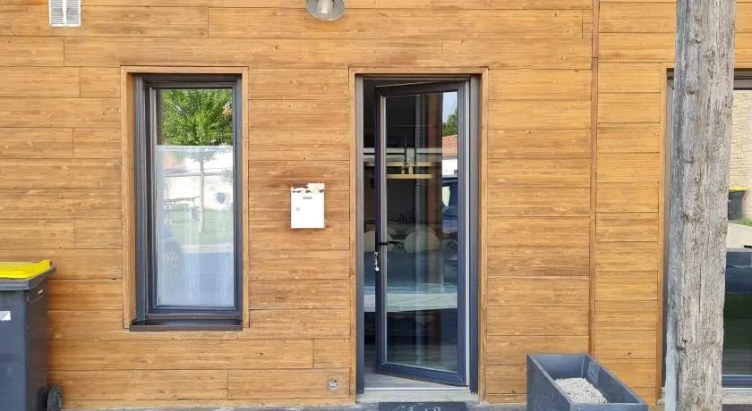 Studio 35m2 dans joli village proche mer - Image 1