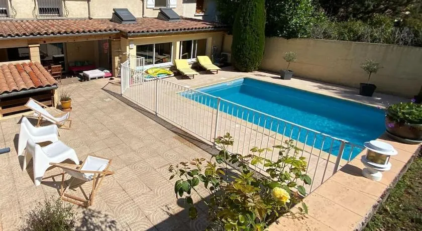 Maison de famille (piscine, jacuzzi et sauna) - Image 1